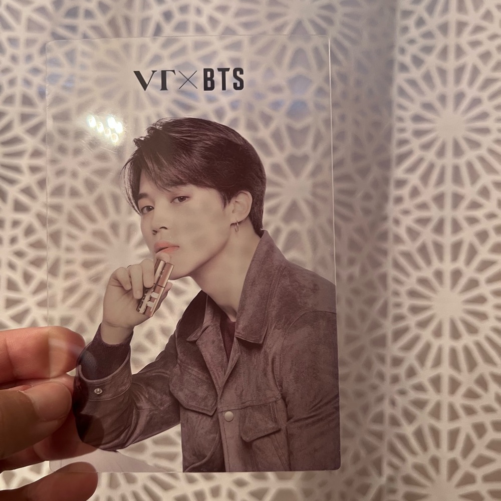 Official VT Cosmetic x BTS Set of 7 clear pcs - Picture 2 of 3